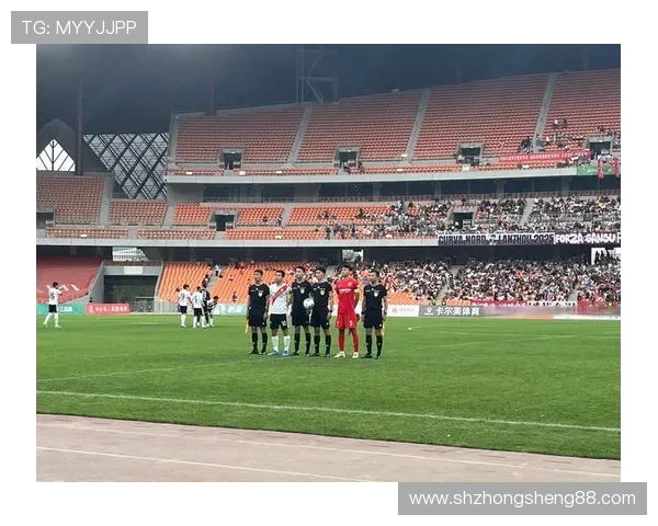 深入解析上海足球队的包夹战术体系及其在比赛中的应用效果 深入解析上海足球队的包夹战术体系及其在比赛中的应用效果