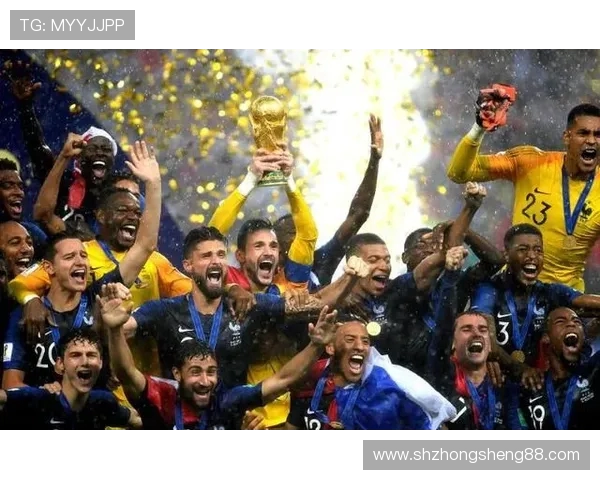 利物浦与那不勒斯的巅峰对决谁能在欧冠赛场上笑到最后