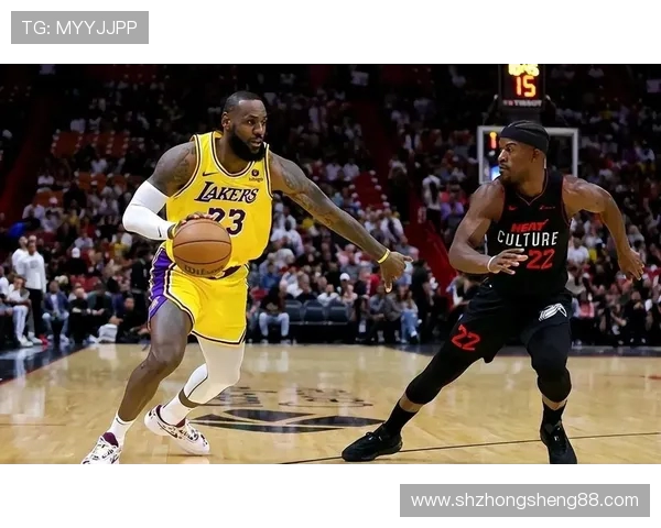 热火对湖人第二场直播全程回顾与精彩瞬间分析